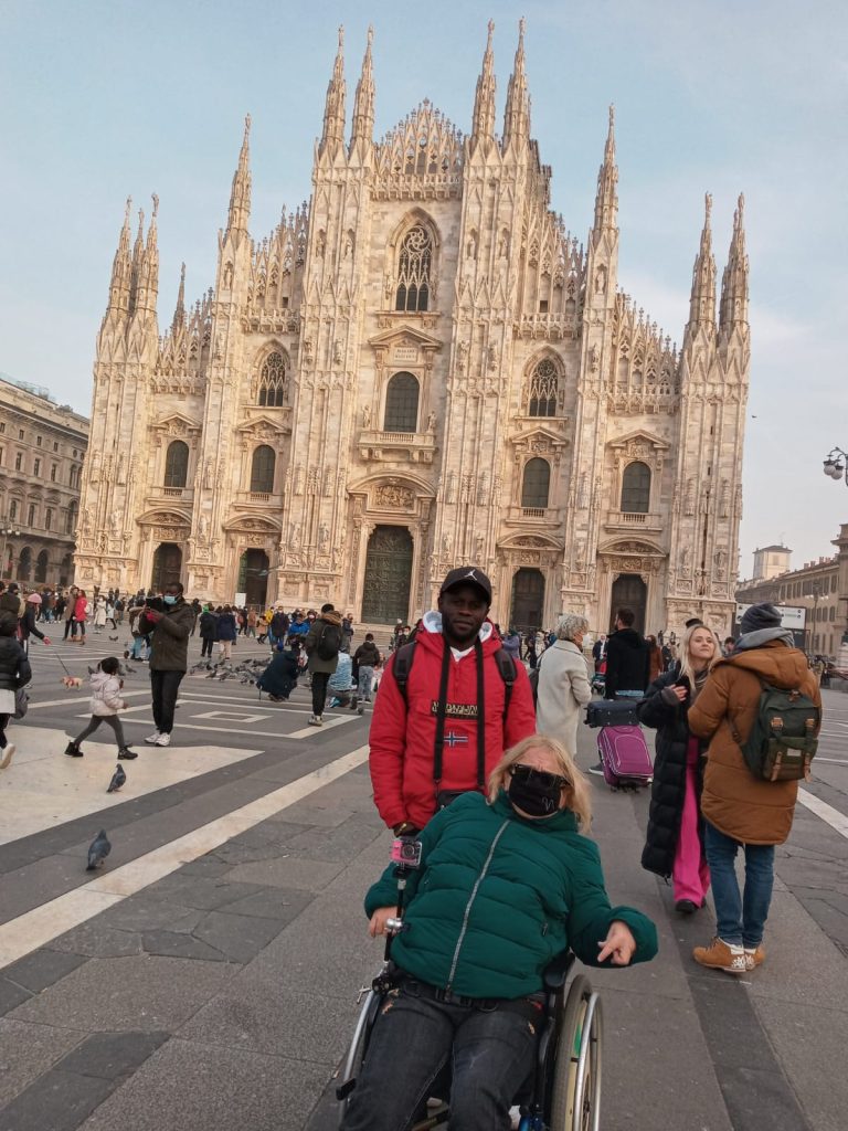 UNA GIORNATA A MILANO